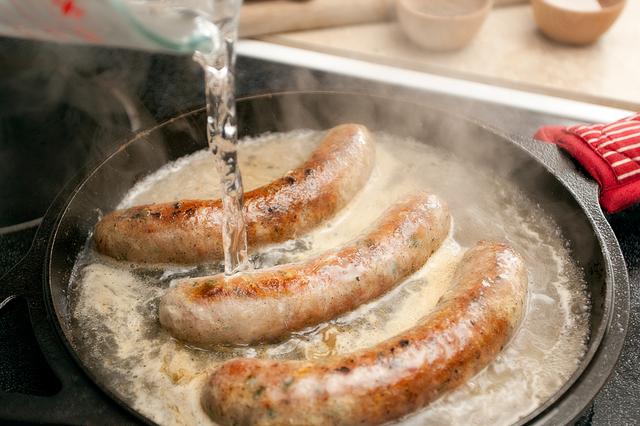 How to Cook RaHow Long to Boil a Bratwurst?aw Bratwurst - Dennison Meat Locker | Dennison, MN